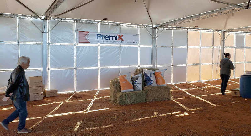 A Premix marcou presença no 1º dia de campo do Grupo Guadalupe, realizado na Fazenda Guadiana, em Martinópolis (SP)