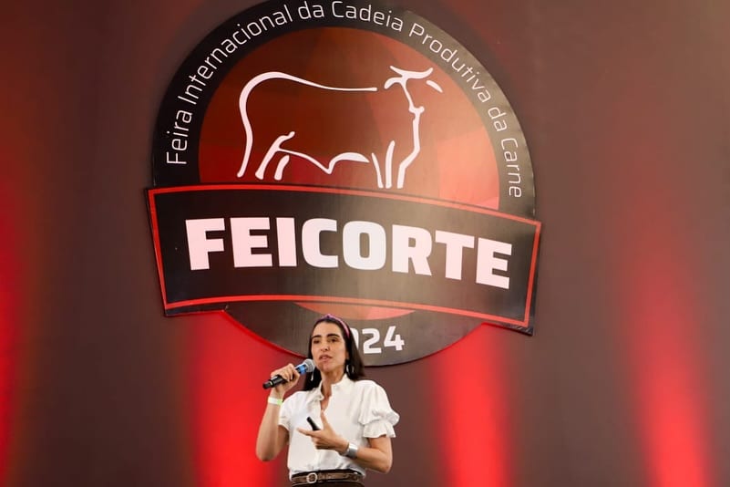 Parceria entre Carmen Perez e Premix faz sucesso nas redes sociais